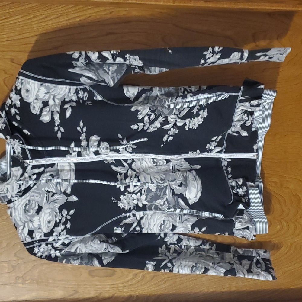 Albion hooded zip up